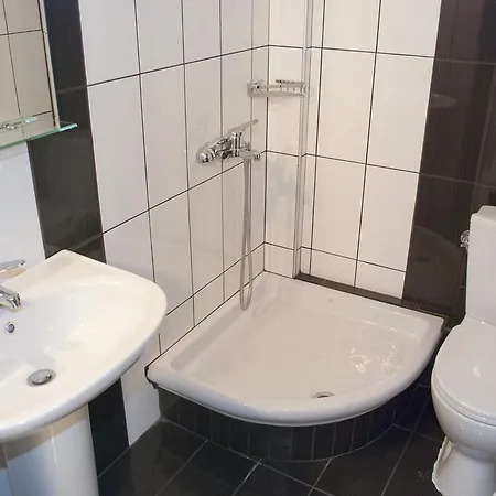 Estia Apartment *