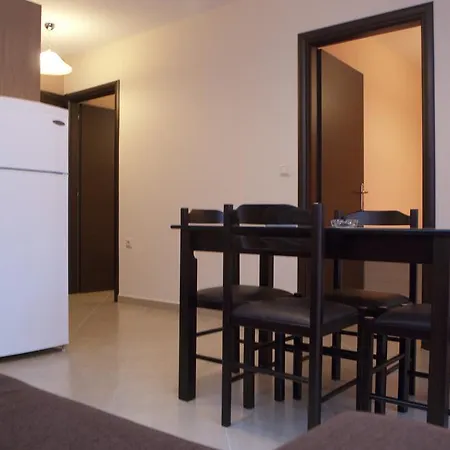 Estia Apartment Néa Péramos