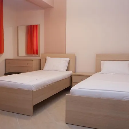 Estia Apartment *